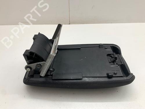 Armrest / Center console TOYOTA COROLLA Saloon (_E21_) 1.8 VVTi Hybrid (ZWE211, MZEA12) | BP40276801I20 - Image 3