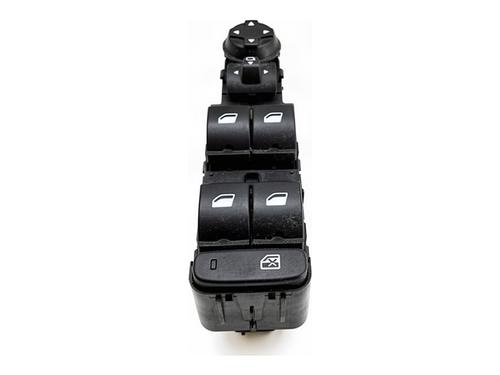 switch-citroen-c4-picasso-ii-2013-39376247 main image