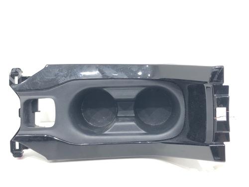 cupobject-holder-toyota-corolla-saloon-_e21_-2019-39275853 main image