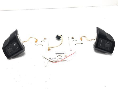 Used Steering wheel controls Steering wheel controls 39280273 39280273