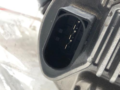 Auxiliary water pump BMW 5 Touring (G31) 530 e Plug-in-Hybrid xDrive | BP39346735M111 - Image 3
