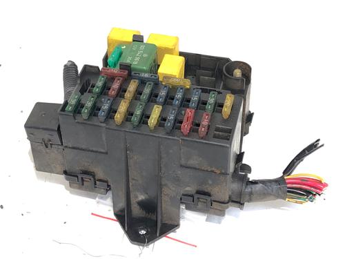 Used Fuse box Fuse box 39298837 39298837