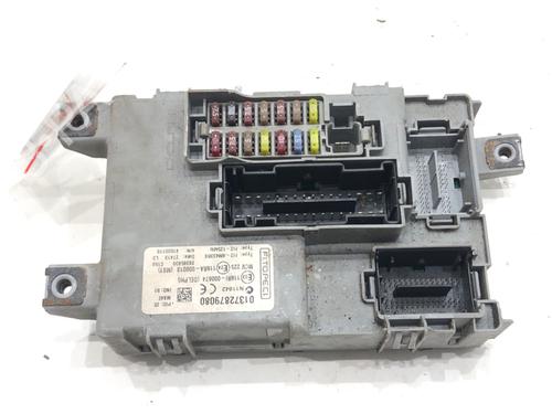 Used Fuse box Fuse box 39277895 39277895