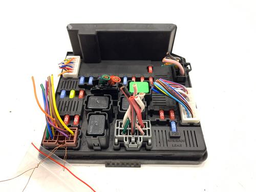 Used Fuse box Fuse box 39299825 39299825