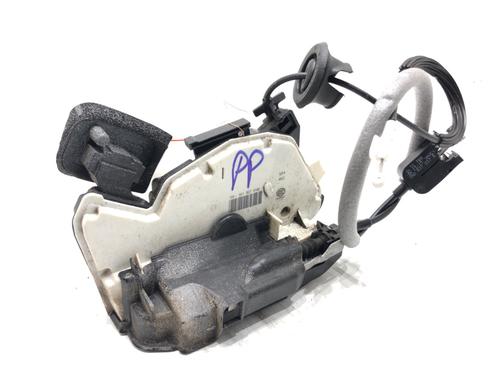 front-right-lock-seat-leon-5f1-2012-2013-2014-2015-2016-2017-2018-2019-2020-2021-39283822 main image