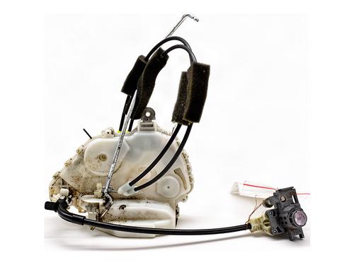 Used Front left lock Front left lock HONDA ACCORD VIII Estate (CW) 2.0 i (CW1) (156 hp) 39482113 39482113