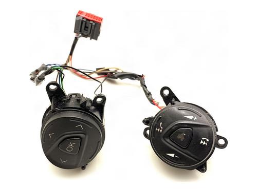 steering-wheel-controls-ford-focus-iii-turnier-2010-2011-2012-2013-2014-2015-2016-2017-2018-2019-2020-39371699 main image
