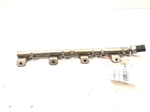 Used Injection rail Injection rail 39273621 39273621