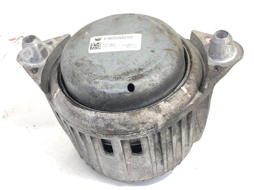 Used Engine mount Engine mount MERCEDES-BENZ CLS (C218) CLS 350 CDI / d (218.323) (265 hp) 39295824 39295824