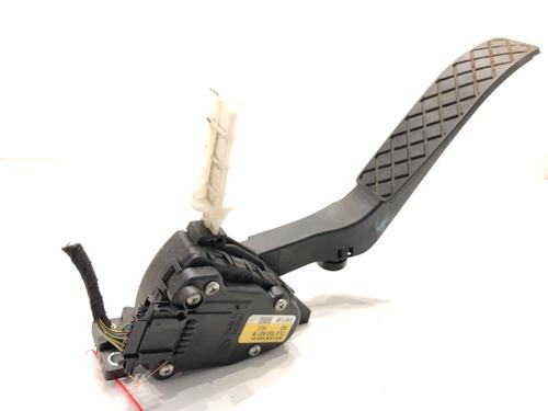pedal-audi-q7-4lb-2006-2007-2008-2009-2010-2011-2012-2013-2014-2015-2016-39351125 main image
