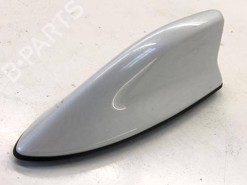 Used Antenna/Base Antenna/Base TOYOTA YARIS CROSS (MXP_) 1.5 (MXPB10) (125 hp) 39339628 39339628