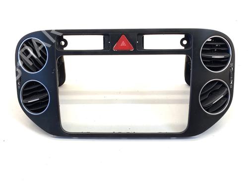 air-vent-vw-golf-plus-v-5m1-521-2004-2005-2006-2007-2008-2009-2010-2011-2012-2013-39323316 main image