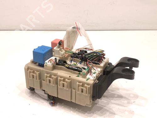 Used Fuse box Fuse box 39308530 39308530