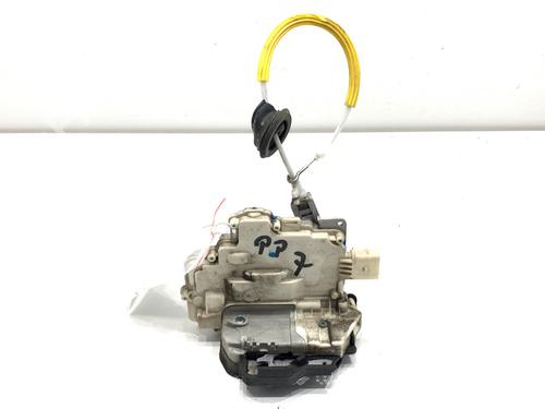 front-right-lock-audi-a3-8p1-2003-2004-2005-2006-2007-2008-2009-2010-2011-2012-2013-39340208 main image