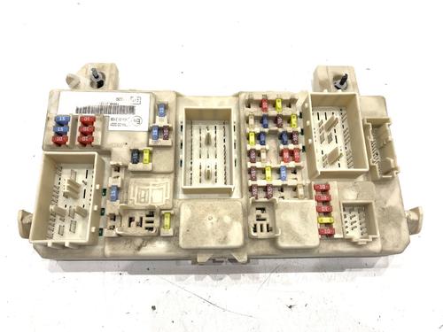 Used Fuse box Fuse box 39296206 39296206