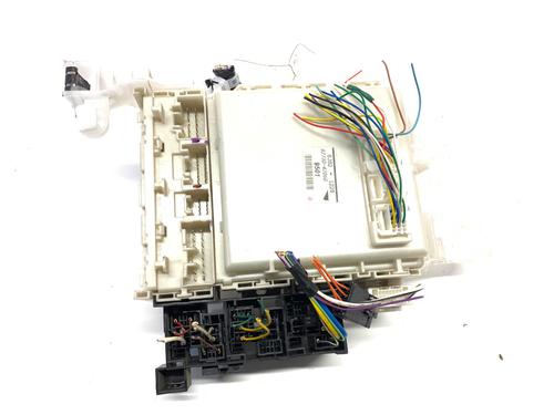 Used Fuse box Fuse box 39301722 39301722