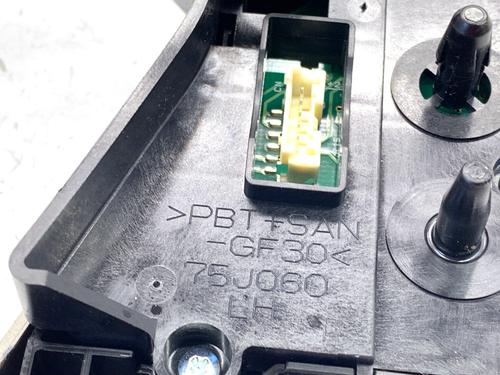 Steering wheel controls LEXUS IS III (_E3_) 300h (AVE30_, AVE30R) | BP39329300E15 - Image 5