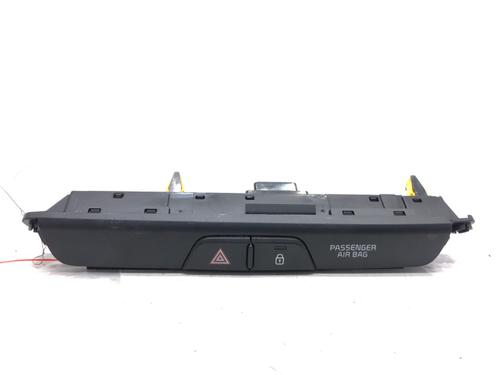 warning-switch-kia-rio-iv-yb-sc-fb-2017-39276971 main image