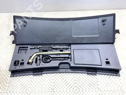 jack-kit-audi-a4-b8-avant-8k5-2007-2008-2009-2010-2011-2012-2013-2014-2015-2016-2017-39323920 main image