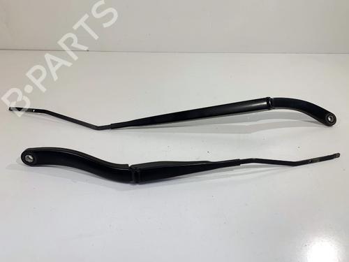 Used Front windshield wiper arm Front windshield wiper arm RENAULT TALISMAN (LP_) 1.6 TCe 150 (150 hp) 39334452 39334452