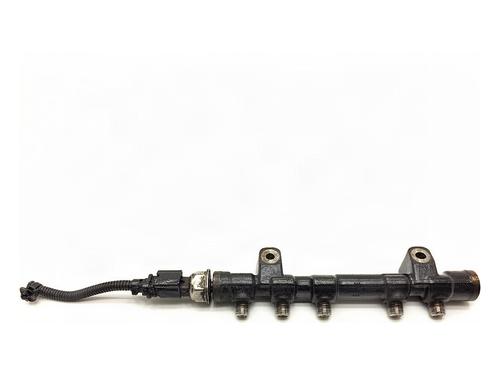 Used Injection rail Injection rail 39376121 39376121