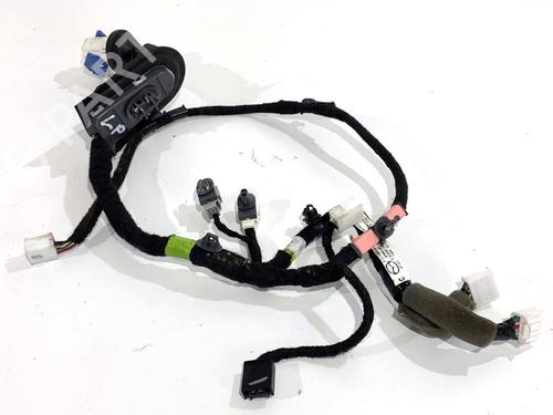 Used Wiring harness Wiring harness 39310018 39310018