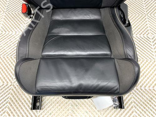 Left front seat VOLVO V60 II (225) D4 | BP39362715C15 - Image 3