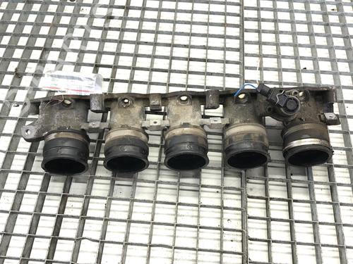Used Intake manifold Intake manifold 39298762 39298762