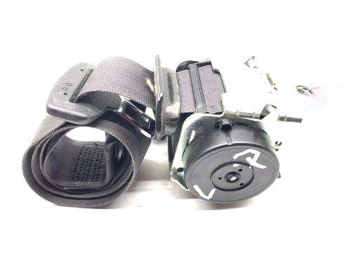 front-left-seatbelt-opel-corsa-e-x15-2014-39308475 main image