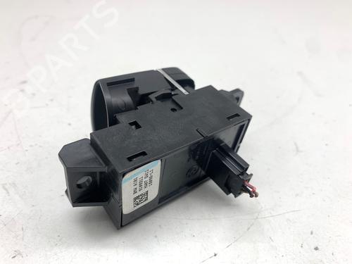Switch BMW 5 (G30, F90) 520 d Mild-Hybrid | BP39377820I30 - Image 3