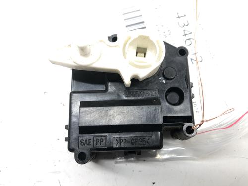 Used Heater blower motor Heater blower motor TOYOTA LAND CRUISER 200 (_J2_) 5.7 V8 (URJ200) (381 hp) 39269249 39269249
