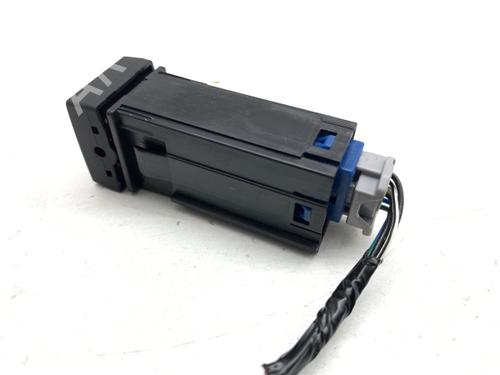 Switch TOYOTA YARIS CROSS (MXP_) 1.5 Hybrid (MXPJ10) | BP40521535I30 - Image 3