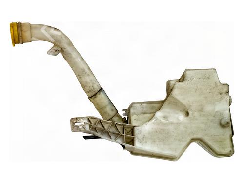 windscreen-washer-tank-renault-clio-iv-bh_-2012-2013-2014-2015-2016-2017-2018-2019-2020-2021-39735968 main image