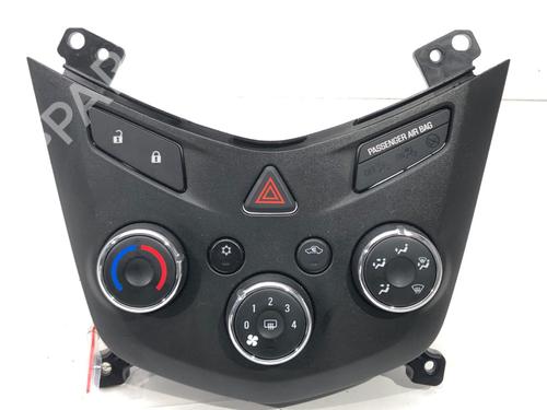 Used Climate control Climate control 39275212 39275212
