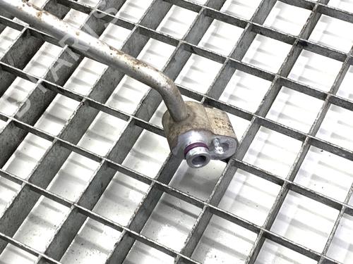 AC pipe SKODA YETI (5L) 1.4 TSI | BP39317463M126 - Image 3