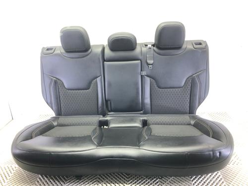 rear-seat-2nd-row-jeep-compass-mp-m6-mv-m7-2016-39282050 main image