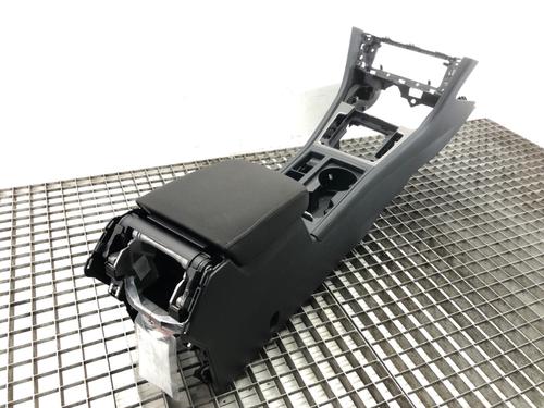Armrest / Center console VW GOLF VAN VII Variant (BA5) 1.6 TDi | BP39270330I20 - Image 3