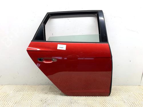 right-rear-door-seat-leon-5f1-2012-2013-2014-2015-2016-2017-2018-2019-2020-2021-39289864 main image