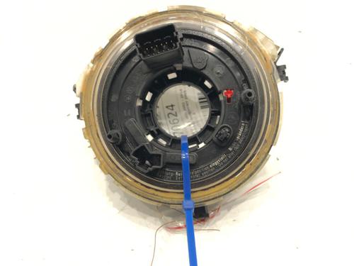 squib-airbag-audi-a8-d3-4e2-4e8-2002-2003-2004-2005-2006-2007-2008-2009-2010-39284510 main image