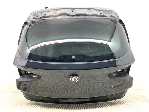 tailgate-alfa-romeo-stelvio-949_-2016-39312077 main image