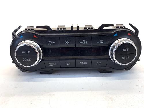 Used Climate control Climate control MERCEDES-BENZ CLA Coupe (C117) CLA 180 CDI / d (117.312) (109 hp) 39328617 39328617