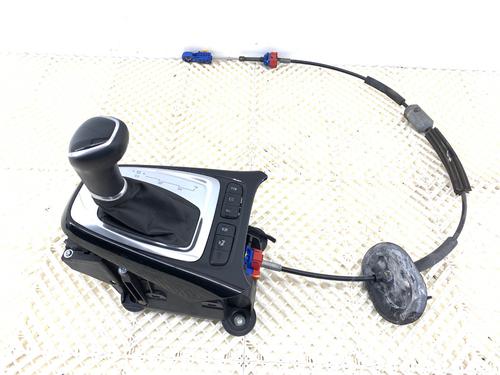 Used Gear lever Gear lever OPEL CROSSLAND X / CROSSLAND (P17, P2QO) 1.2 (75) (131 hp) 39296542 39296542