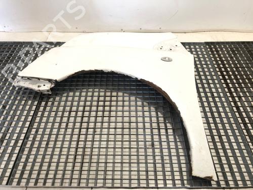 Used Left front fenders Left front fenders 39320415 39320415