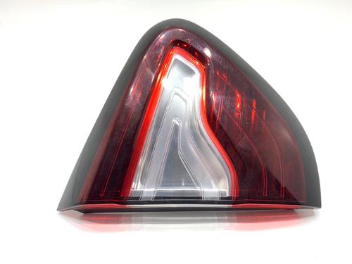 left-taillight-renault-captur-i-j5_-h5_-2013-39303135 main image