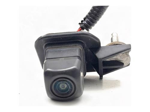 camera-toyota-c-hr-_x1_-2016-39365313 main image