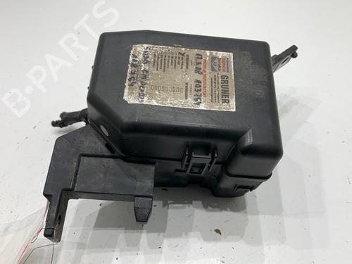 Used Fuse box Fuse box 39313028 39313028