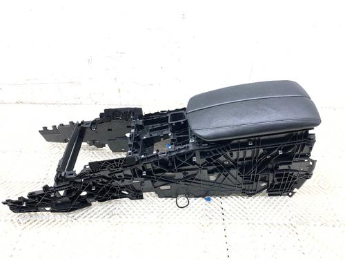 Used Middle console Middle console 39316100 39316100