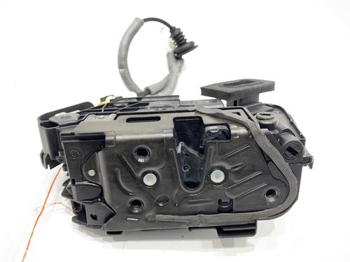 rear-right-lock-skoda-karoq-nu7-nd7-2017-39294190 main image