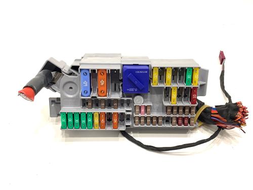 Used Fuse box Fuse box 39348024 39348024