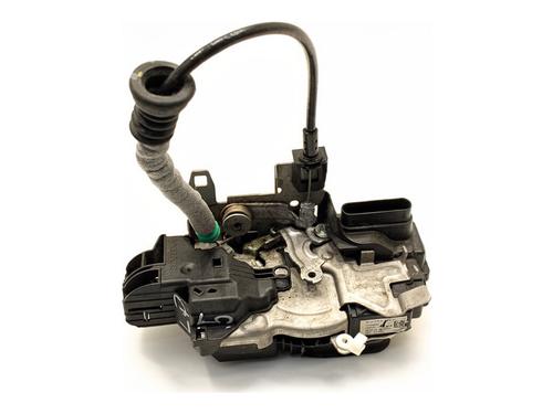 front-left-lock-volvo-v60-ii-225-2018-39362896 main image